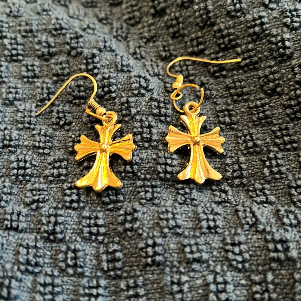 Earrings pierced gold tone crosses, small gold knob, three metal pieces crossed